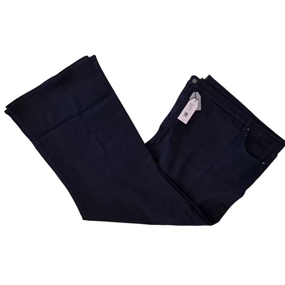 NWT Universal Standard Flare Sava High Rise 34" Jeans Dark Indigo Womens Size 40 - Picture 4 of 16